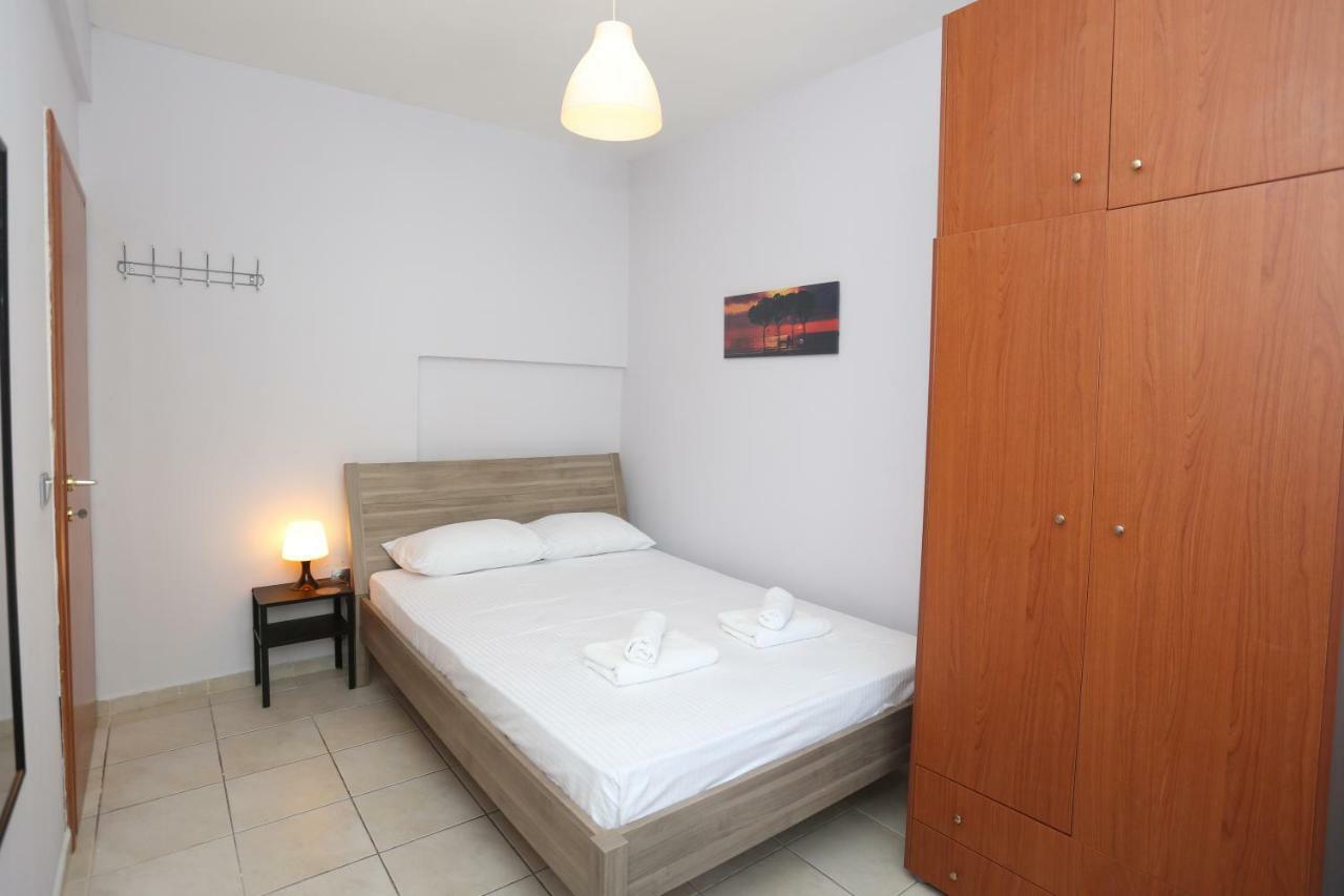 Pantheon City Center Studio Apartment Tesalonika Bagian luar foto