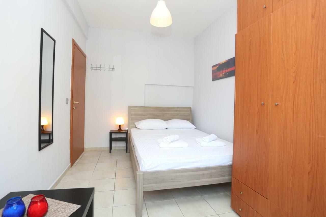 Pantheon City Center Studio Apartment Tesalonika Bagian luar foto